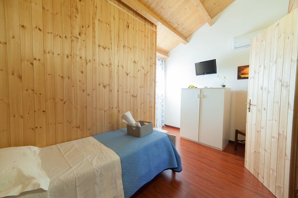 Bed and Breakfast Acqua Di Mare Луого-Гранде Экстерьер фото